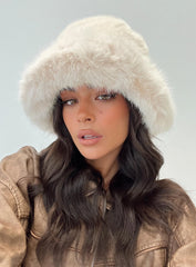 Avaah Fluffy Hat Cream